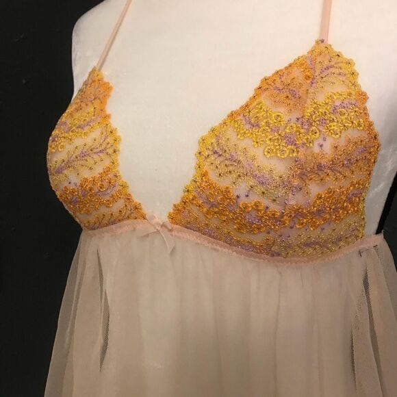 Victoria’s Secret Nightie - Picture 4 of 5